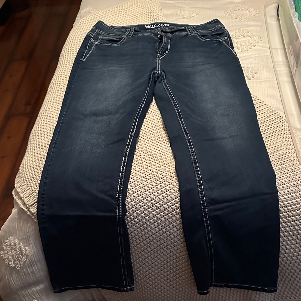 Wallflower Deep Indigo Jeans